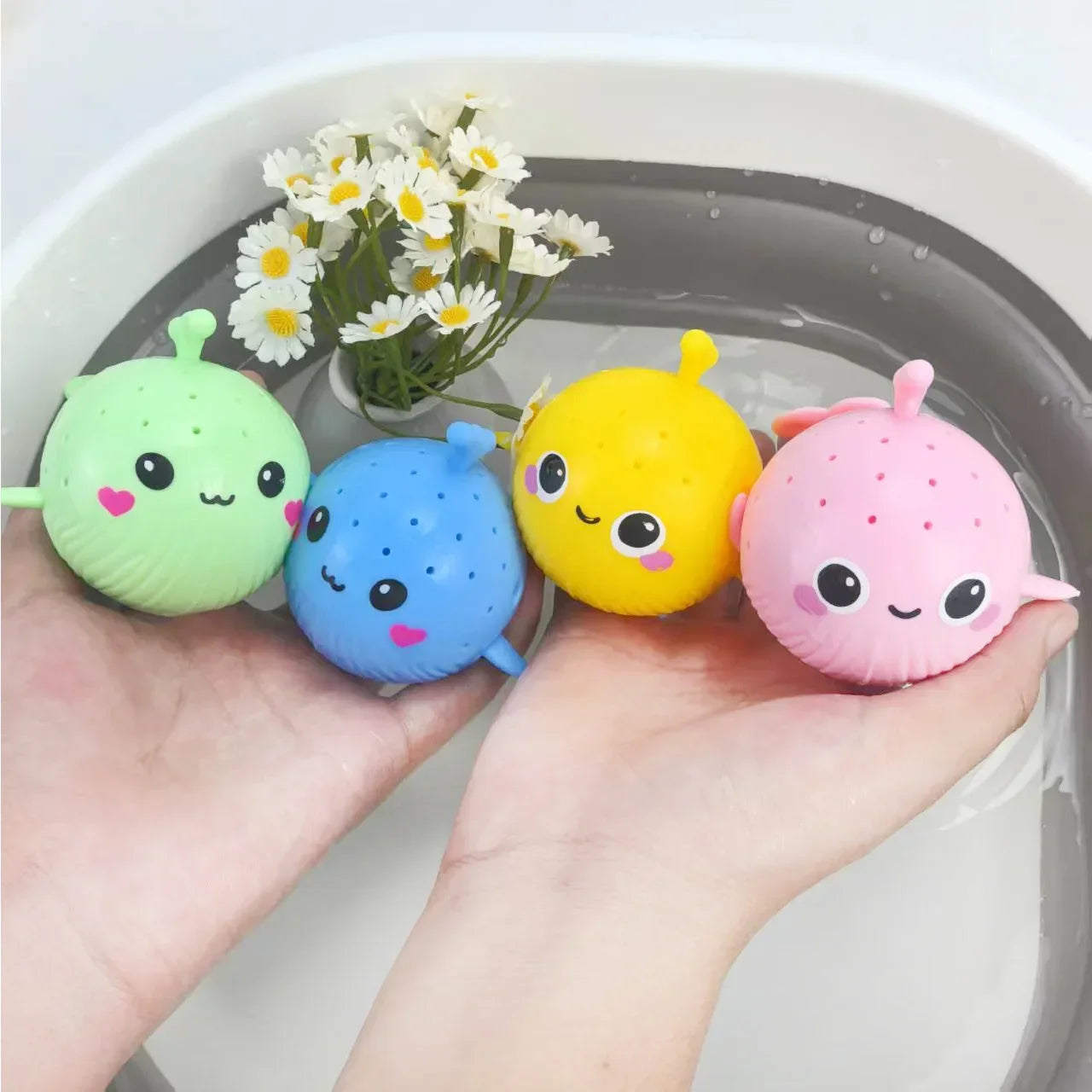 Baby Bath Toys Sponge Water Absorbing Whale Squeezing Stress Relief Toys Summer Swimming Play Water Toy for Children Squishy Kid